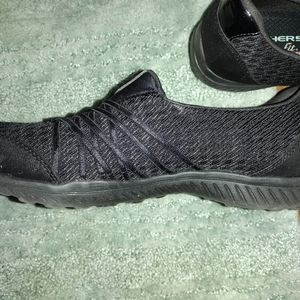 Skechers Air Cooled Memory Foam